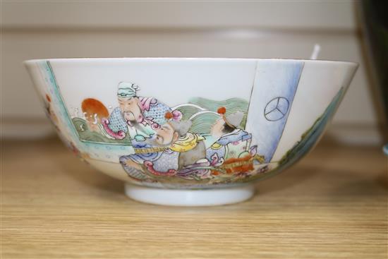 A Chinese famille rose bowl Diameter 18cm